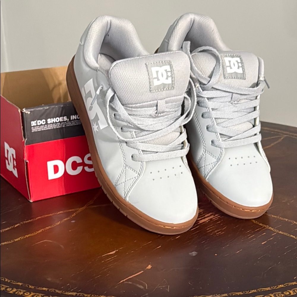 DC Shoes Light green with Khaki soles. Mens Skate shoes worn 1 time.